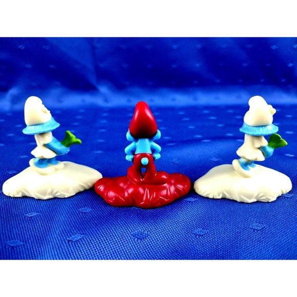 Papa Smurf Girl Smurfs Figurines McDonald's 2017 The Lost Village Toys Mini - Picture 4 of 11